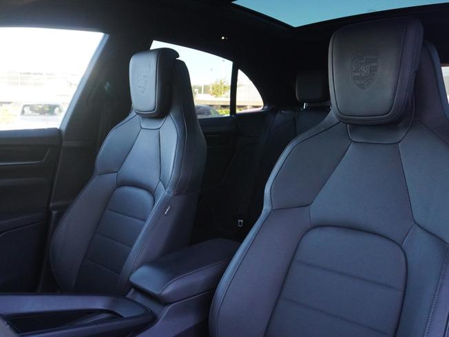 PORSCHE Macan Photo 11