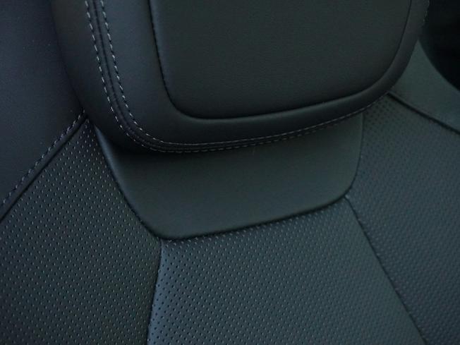 PORSCHE Macan Photo 17