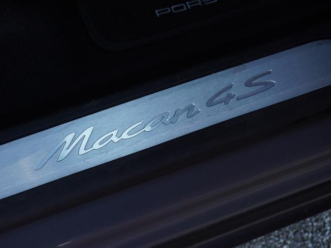 PORSCHE Macan Photo 27