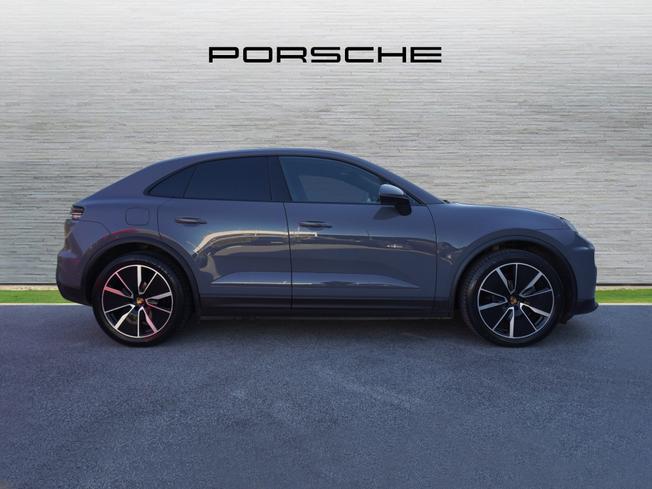 PORSCHE Macan Photo 5