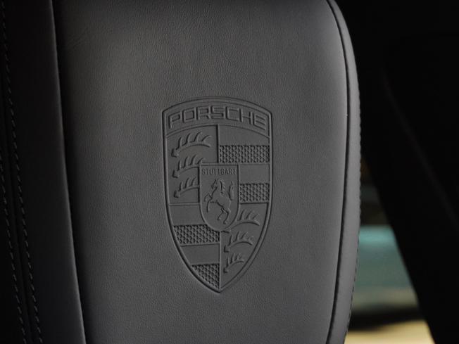 PORSCHE Macan Photo 14