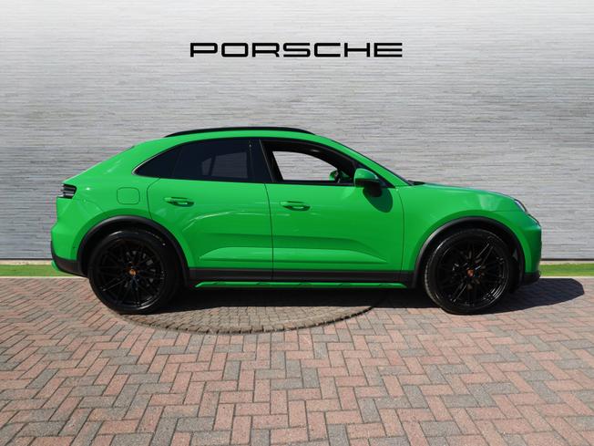 PORSCHE Macan Photo 5