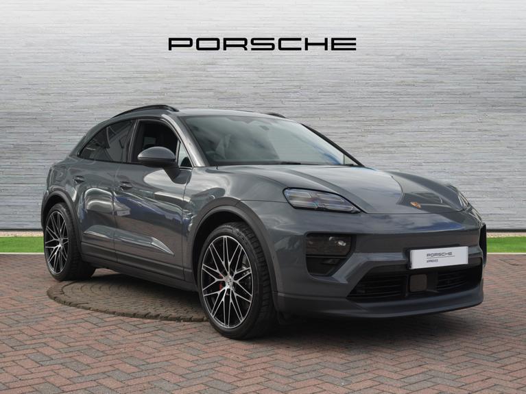 Used PORSCHE Macan