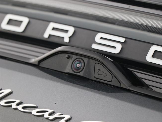 PORSCHE Macan Photo 47