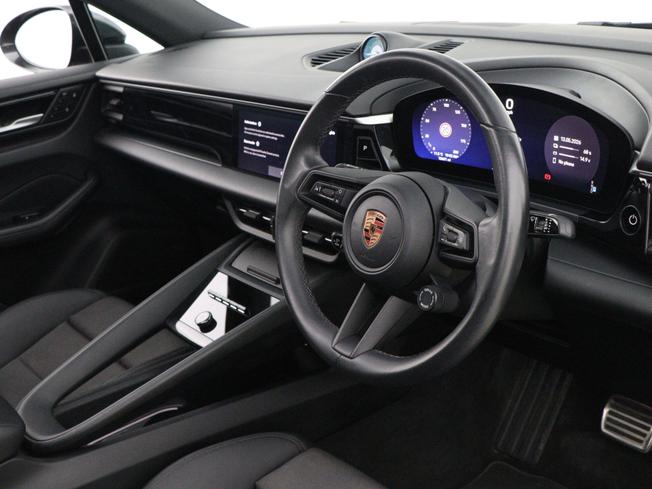 PORSCHE Macan Photo 48