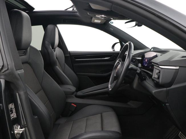 PORSCHE Macan Photo 49