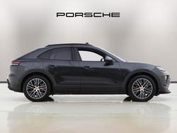 PORSCHE Macan Photo 5