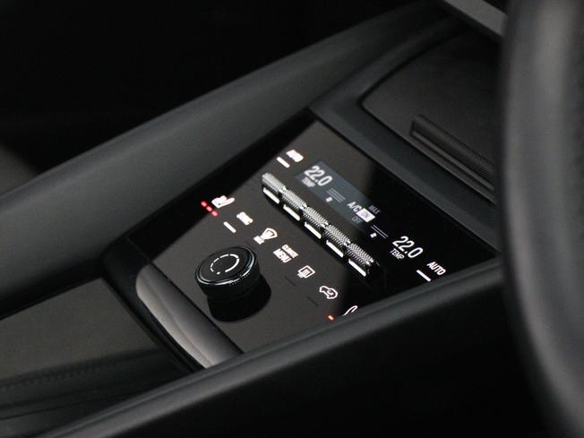 PORSCHE Macan Photo 50