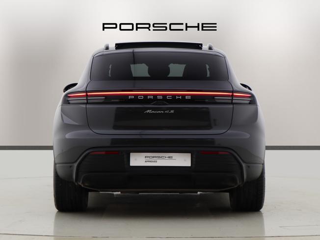 PORSCHE Macan Photo 8