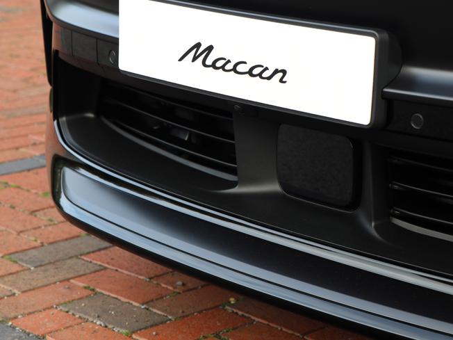 PORSCHE Macan Photo 16