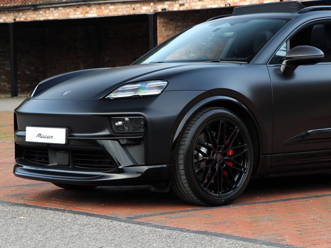 PORSCHE Macan Photo 18