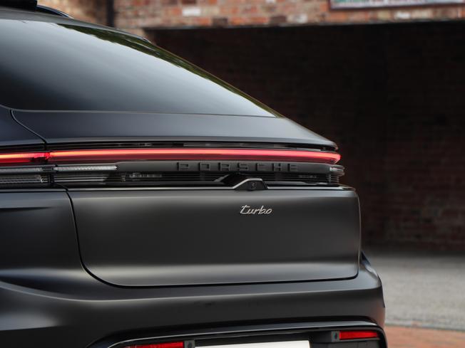 PORSCHE Macan Photo 20