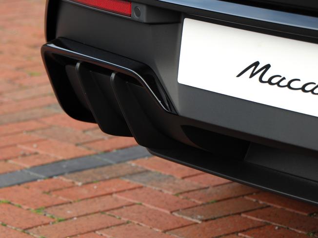 PORSCHE Macan Photo 23