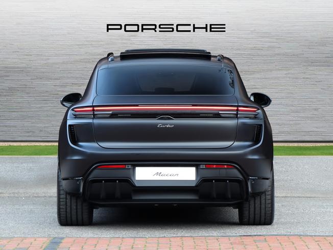 PORSCHE Macan Photo 8