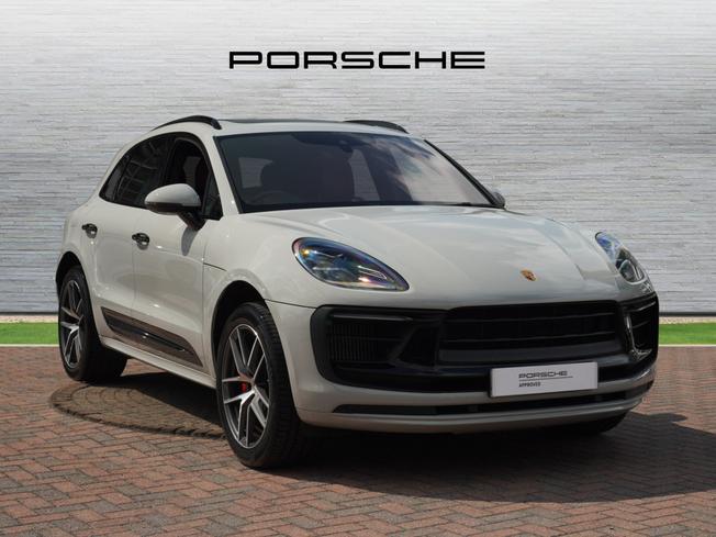 PORSCHE Macan Photo 1