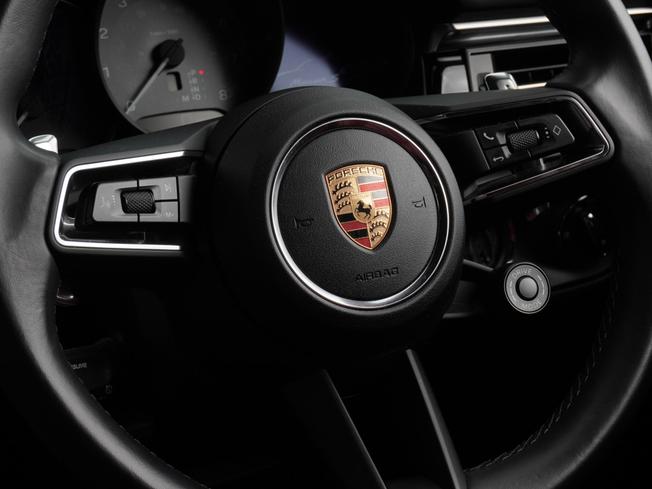 PORSCHE Macan Photo 29