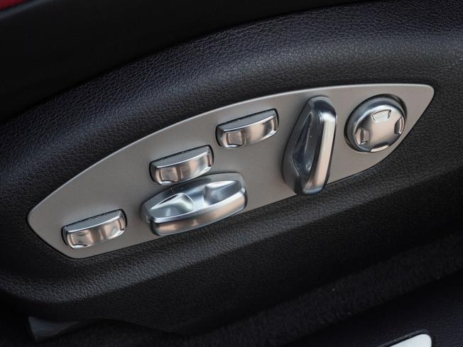 PORSCHE Macan Photo 31
