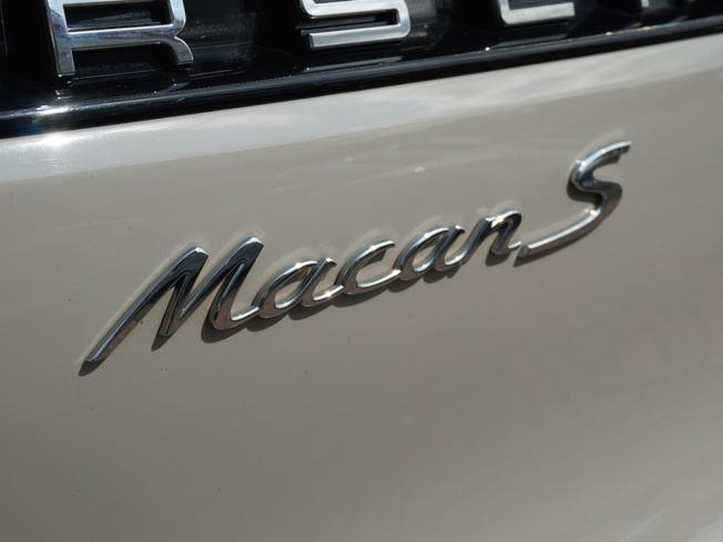 PORSCHE Macan Photo 42