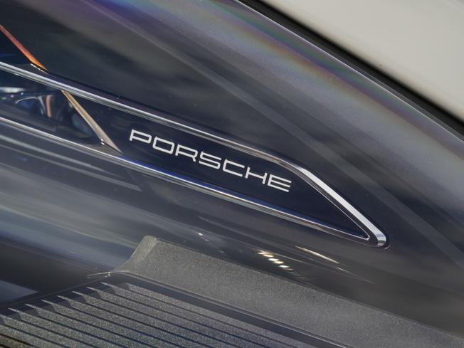 PORSCHE Macan Photo 46