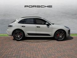 PORSCHE Macan Photo 5