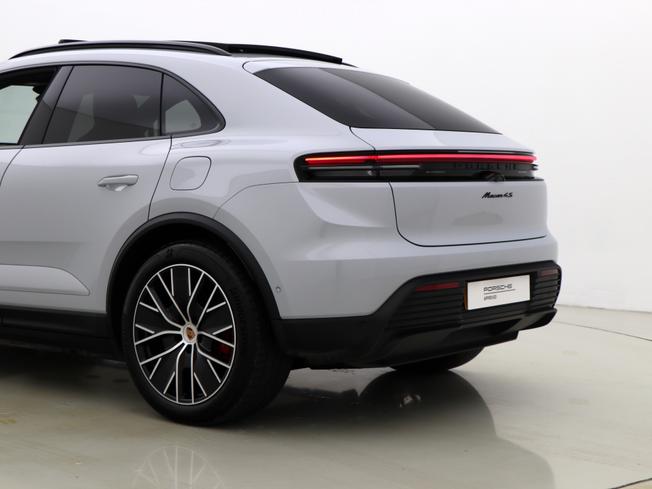 PORSCHE Macan Photo 21