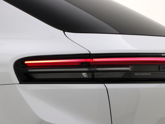 PORSCHE Macan Photo 22