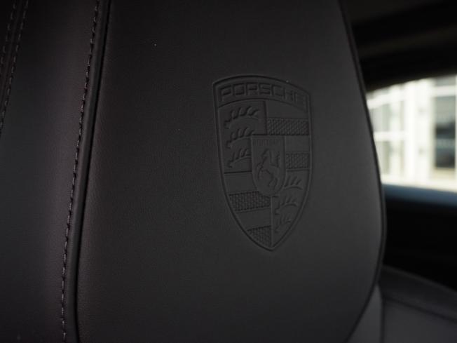 PORSCHE Macan Photo 14
