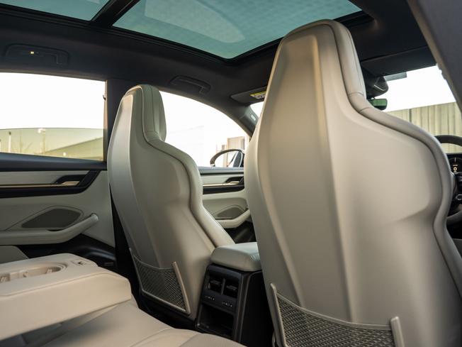 PORSCHE Macan Photo 14