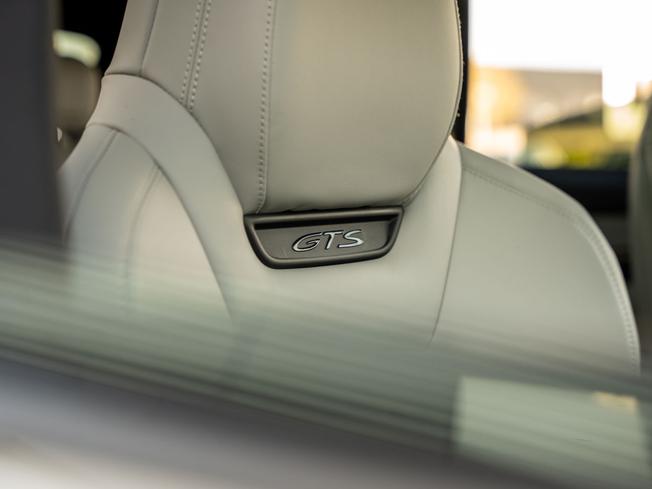 PORSCHE Macan Photo 16