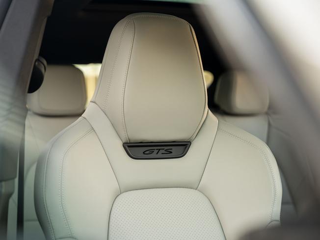 PORSCHE Macan Photo 18