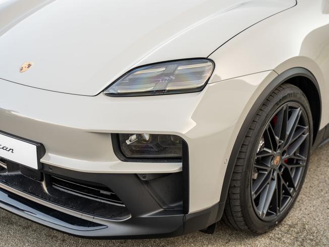 PORSCHE Macan Photo 35