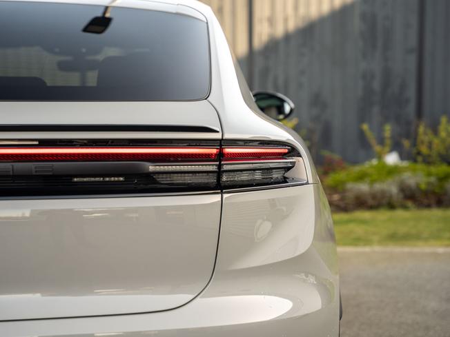 PORSCHE Macan Photo 37
