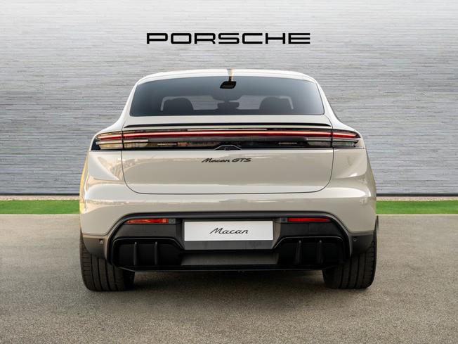 PORSCHE Macan Photo 6