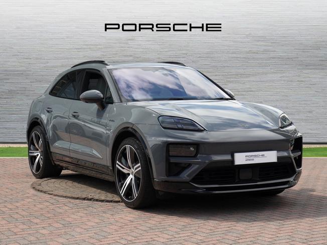 PORSCHE Macan Photo 1