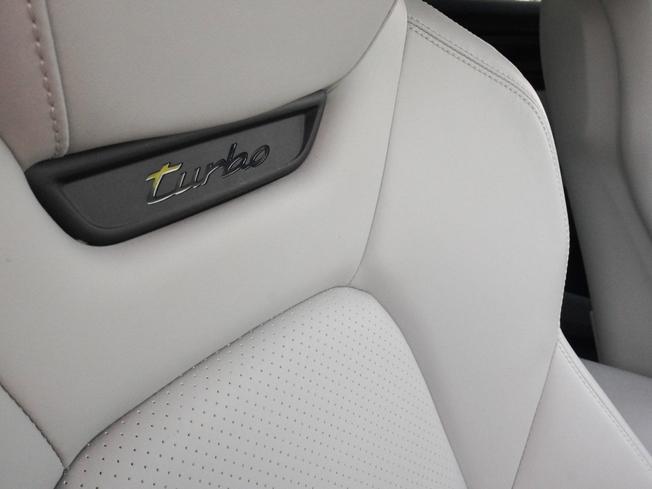 PORSCHE Macan Photo 17