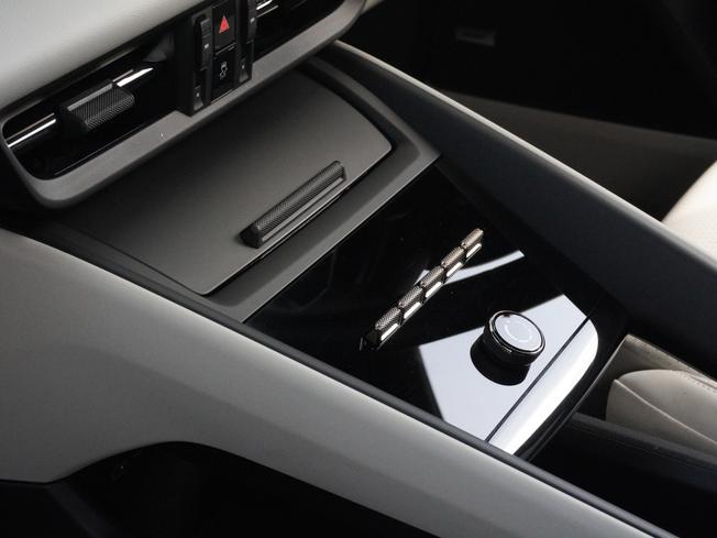 PORSCHE Macan Photo 21