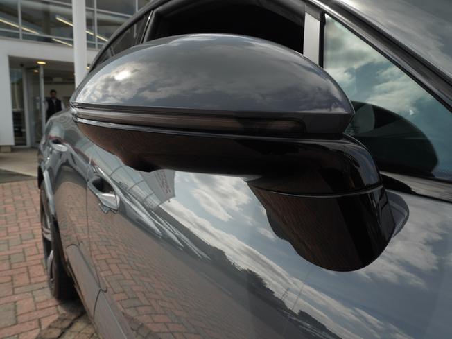 PORSCHE Macan Photo 39