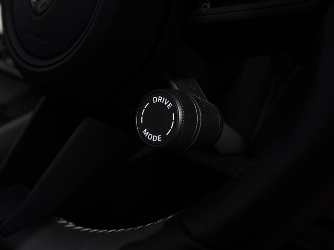 PORSCHE Macan Photo 43