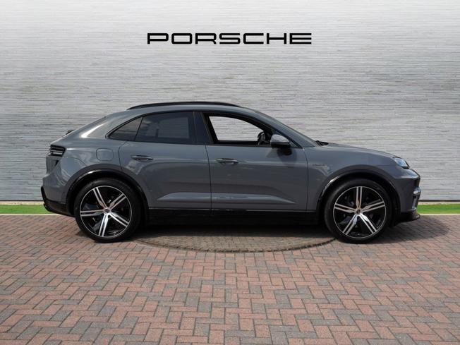 PORSCHE Macan Photo 5