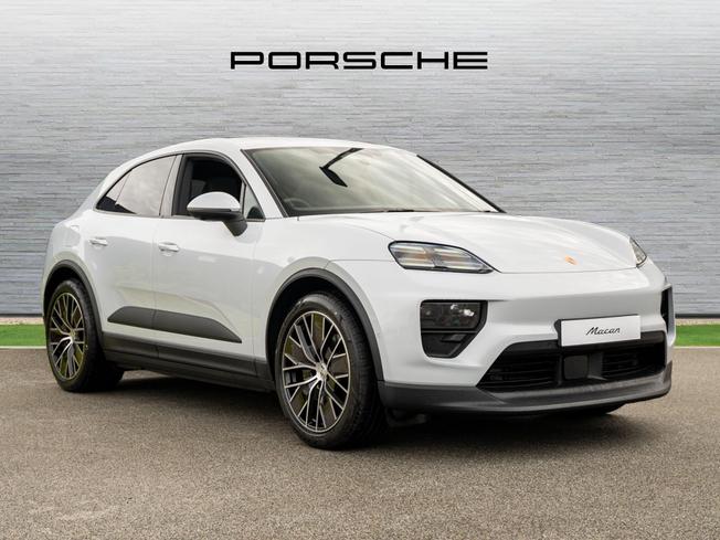 PORSCHE Macan Photo 1