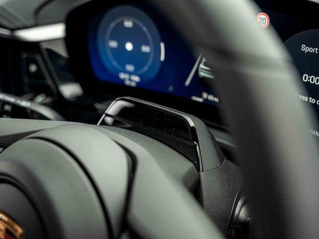 PORSCHE Macan Photo 12