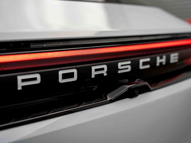 PORSCHE Macan Photo 31
