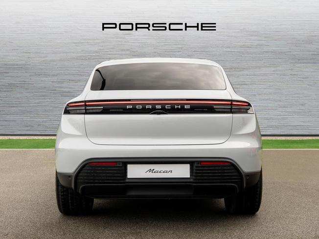 PORSCHE Macan Photo 7