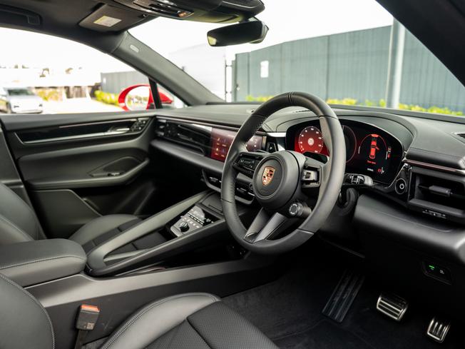 PORSCHE Macan Photo 10