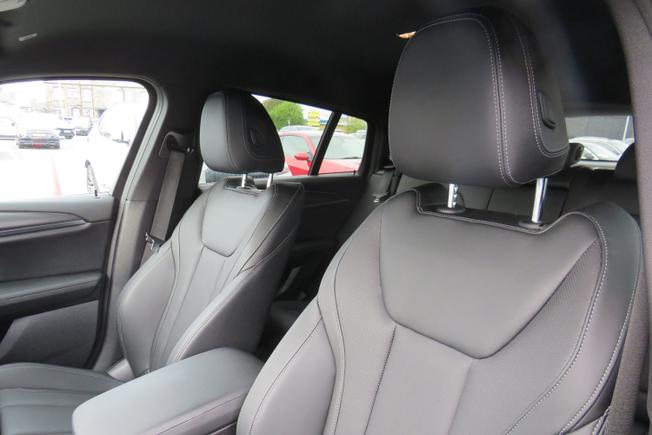 BMW X4 Photo 15