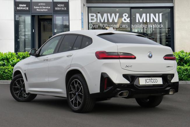 BMW X4 Photo 2