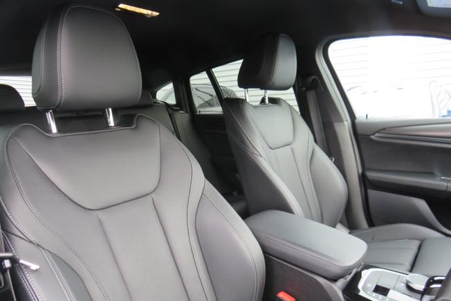 BMW X4 Photo 25