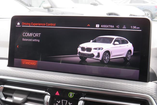BMW X4 Photo 36
