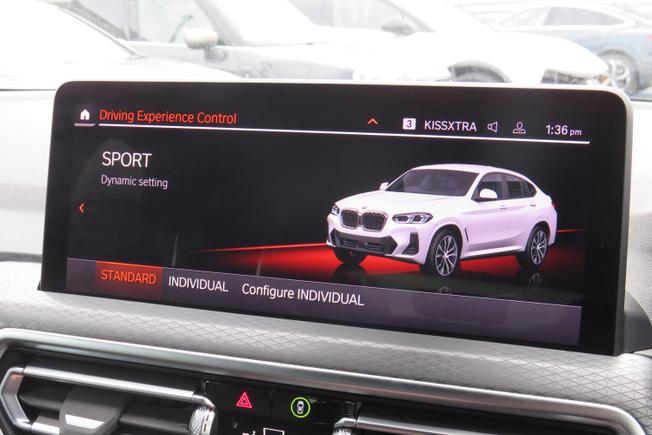 BMW X4 Photo 37