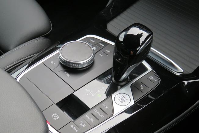 BMW X4 Photo 38